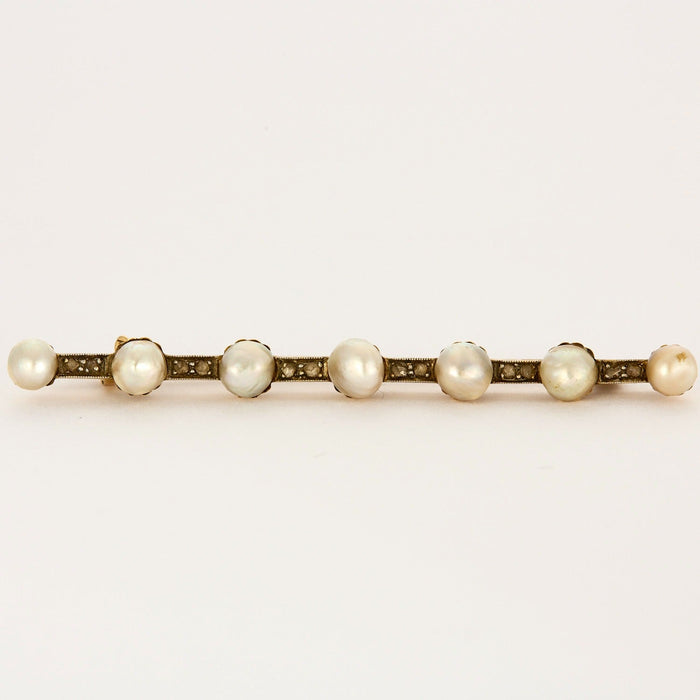 Yellow gold brooch with pearls and diamonds