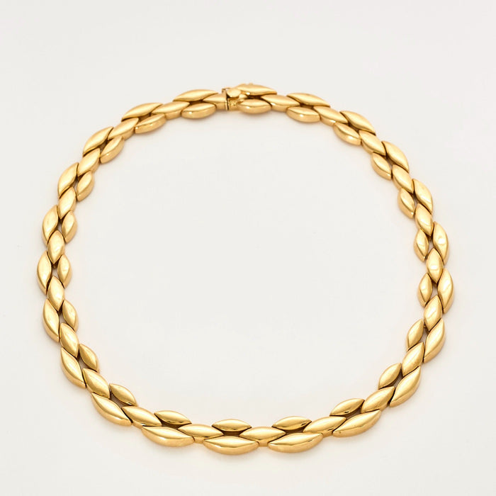 Yellow gold necklace