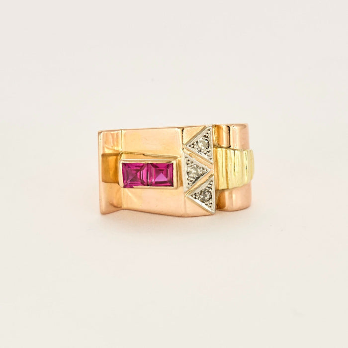 Ring Tank in three-color gold, synthetic rubies and diamonds