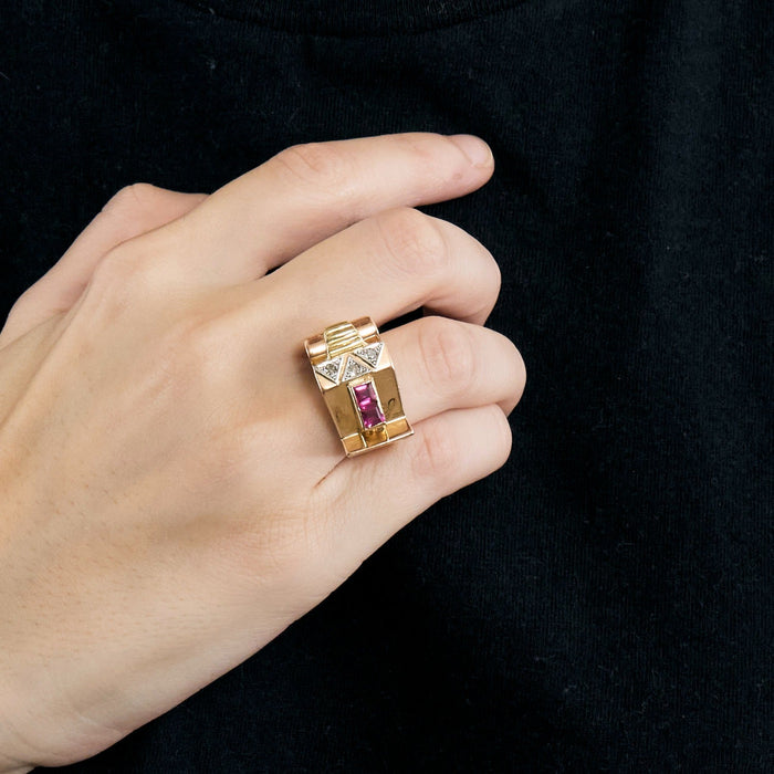 Ring Tank in three-color gold, synthetic rubies and diamonds