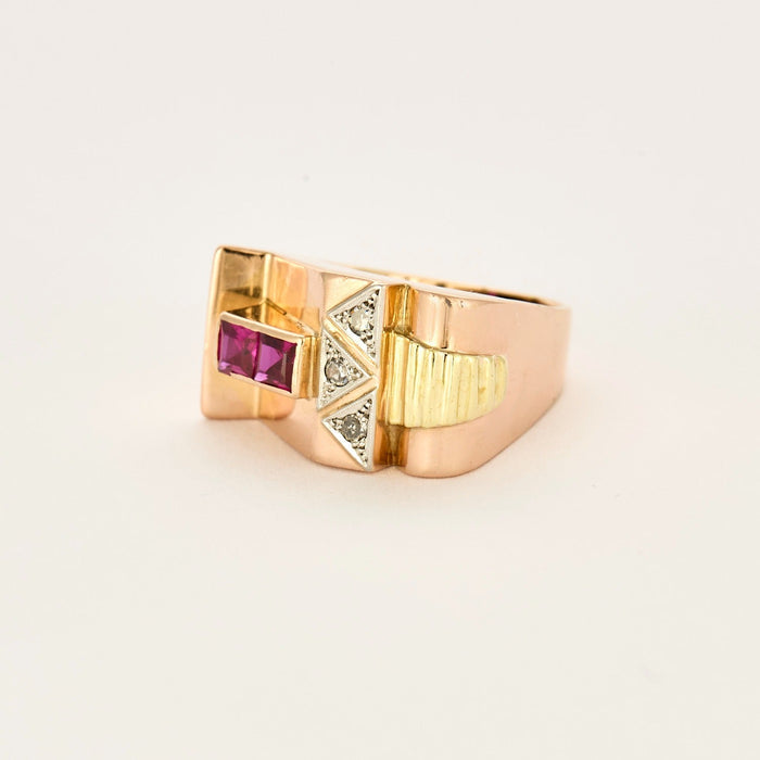 Ring Tank in three-color gold, synthetic rubies and diamonds