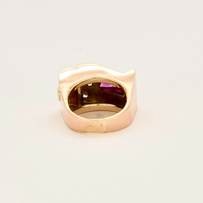 Ring Tank in three-color gold, synthetic rubies and diamonds