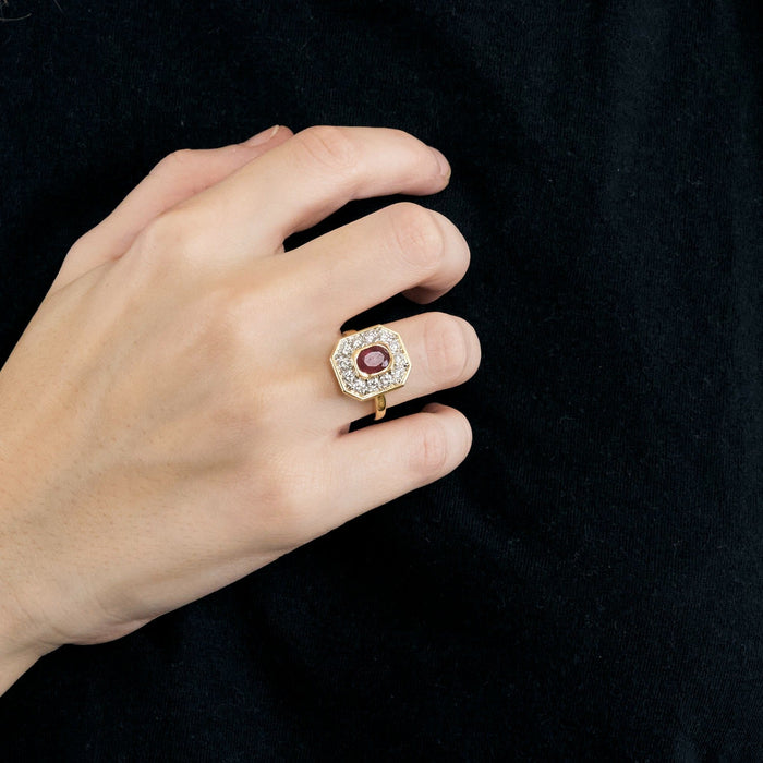 Ring in platinum, yellow gold, rubies and diamonds