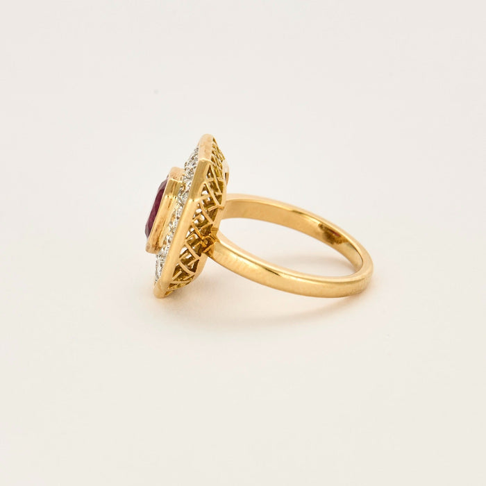 Ring in platinum, yellow gold, rubies and diamonds