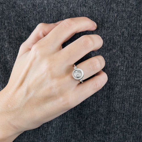 Bague 50 CHOPARD - HAPPY DIAMONDS- ICONS - Bague en or gris et diamants 58 Facettes DV0740-2-50-2