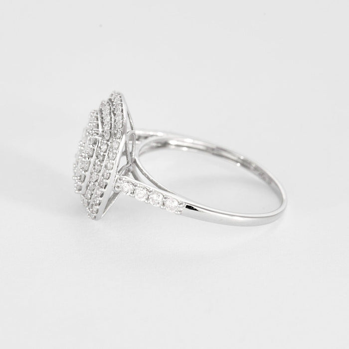 Bague en or gris et diamants