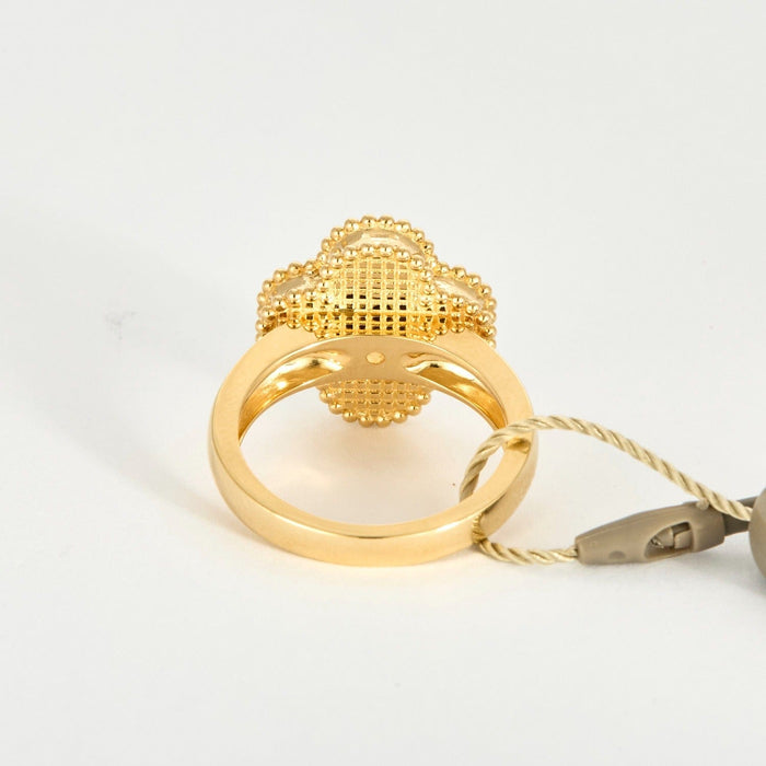 Bague 51 VAN CLEEF & ARPELS - Alhambra - Bague or jaune, nacre et diamant 58 Facettes DV0830-6-51-2