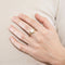 Bague en or jaune, perle de culture et diamants