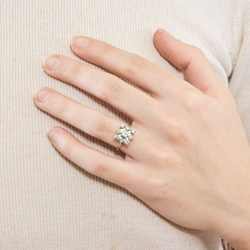 Bague 50 Bague chaton carré,  or gris et diamants 58 Facettes DV8127-2-50-2