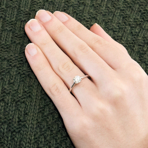 54 DE BEERS -DB Classic Taille Brillant - Solitaire en platine et diamant 58 Facettes DV0831-1-54-3