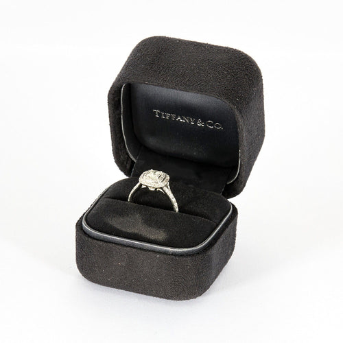 Bague 47 Tiffany & Co. Bague TIFFANY & CO - Bague Soleste Diamant taille coussin 58 Facettes DV9507-1-47-2