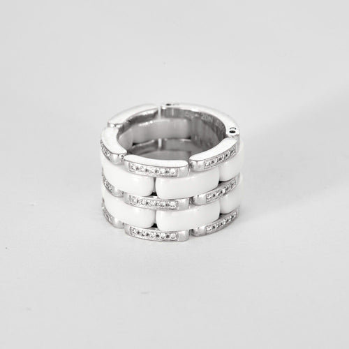 Bague 52 CHANEL - ULTRA - Bague céramique blanche, or gris et diamants. 58 Facettes DV11960-2-52-1