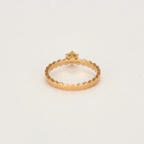 Bague 50 CHAUMET - Bague Solitaire Bee my Love or rose et diamants 58 Facettes DV7745-2