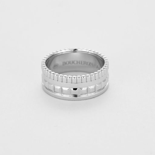 Bague 50 BOUCHERON - Quatre Radiant - Bague en or gris 58 Facettes DV0966-2-50-2