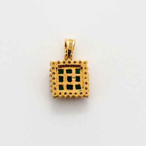 Pendentif Pendentif or jaune diamants et émeraudes 58 Facettes DV0978-5