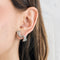 Boucles d'oreilles Paire de boucles d'oreilles or gris et diamants 58 Facettes DV0978-9