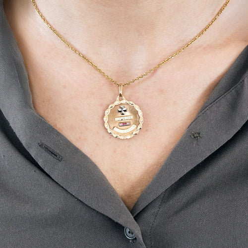 Pendentif AUGIS - Pendentif Médaille Médaille d'amour or jaune et rubis 58 Facettes DV1342-3
