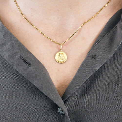 Pendentif Médaille Vierge en or jaune 58 Facettes DV1342-5