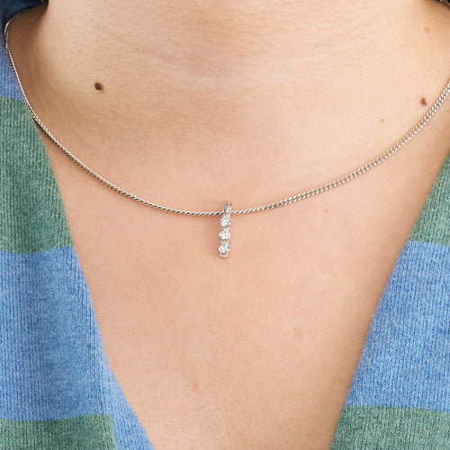 Pendentif Pendentif en or blanc 18K (750 Millièmes) avec diamants en chute. 58 Facettes DV0952-1