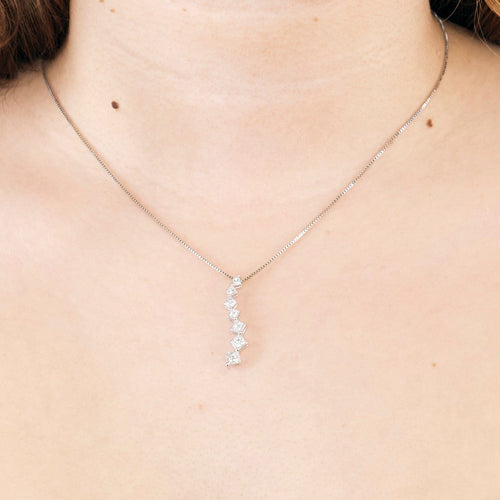 Collier Collier en or gris et pendentis diamants 58 Facettes DV0996-3