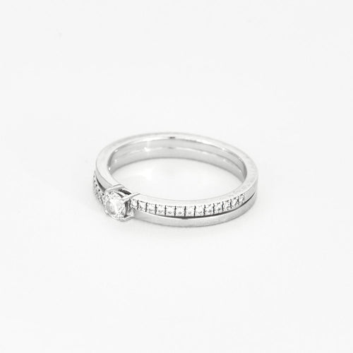 Bague 53 De Beers Bague The Promise en platine et diamants 58 Facettes DV13545-1