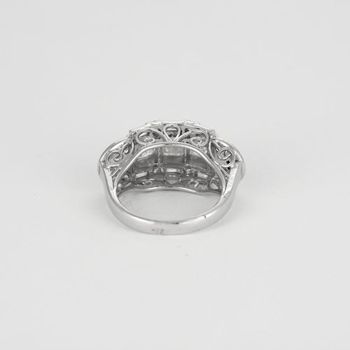 Bague en or blanc et diamants