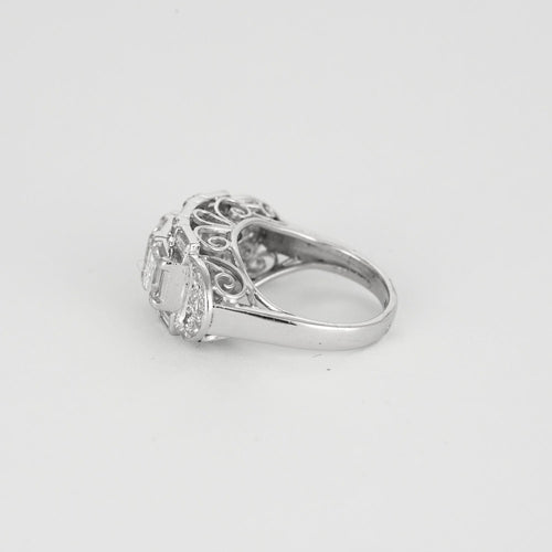 Bague en or blanc et diamants