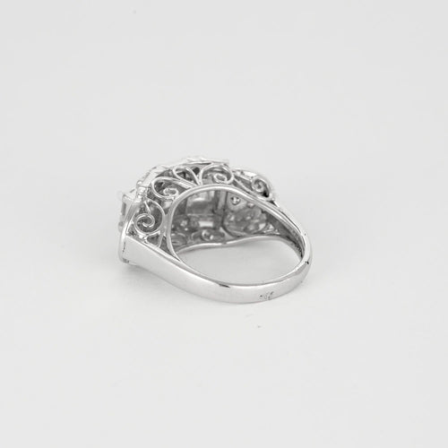 Bague en or blanc et diamants