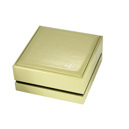 Broche VAN CLEEF & Arpels - Broche en or blanc et diamants à motif de fleurs, de papillons 58 Facettes DV4479-16