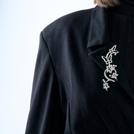 Broche VAN CLEEF & Arpels - Broche en or blanc et diamants à motif de fleurs, de papillons 58 Facettes DV4479-16