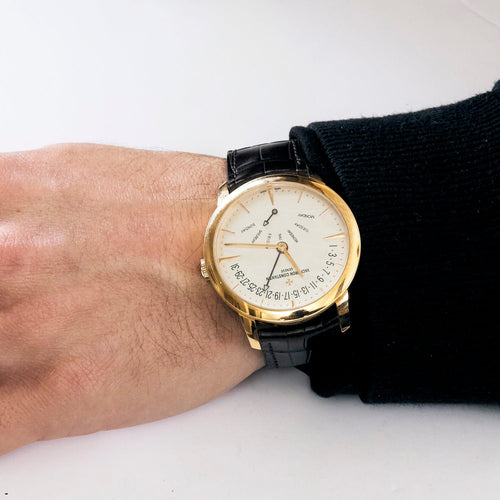 Montre VACHERON CONSTANTIN - Heures Sautantes - Montre d'homme en or rose 58 Facettes DV4479-25