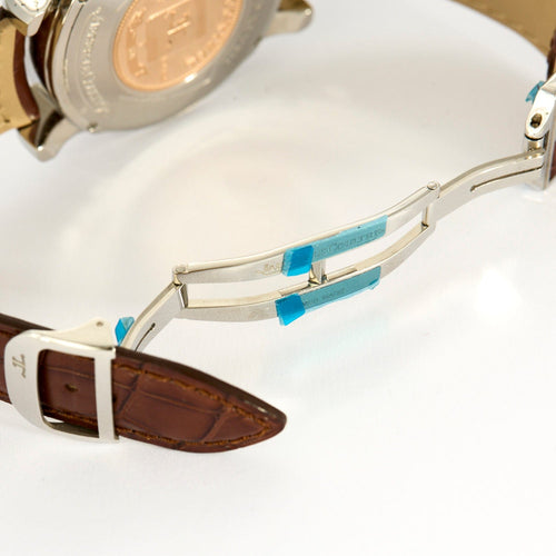 Montre JAEGER LECOULTRE - Calendrier Perpétuel - Master Grand Réveil - Elegante montre d'homme en acier 58 Facettes DV4479-24