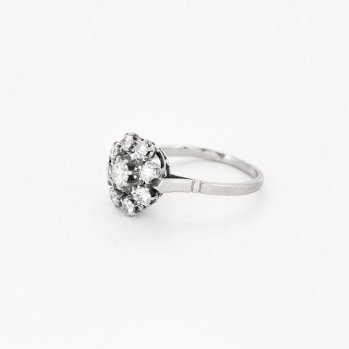 Bague 54.5 Bague marguerite en or blanc, platine et diamants 58 Facettes DV14304-1-545-2