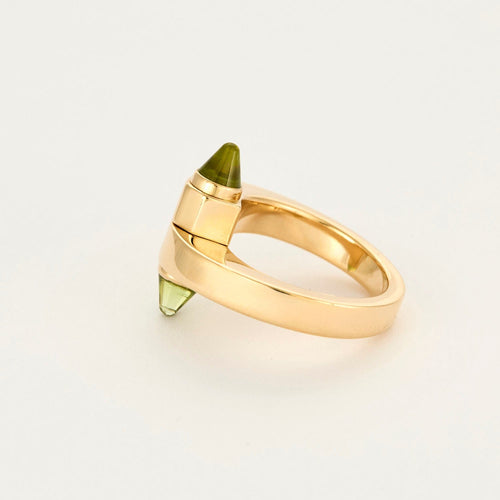 Bague 52 CARTIER - Menottes - Bague en or jaune et péridot 58 Facettes DV3419-22