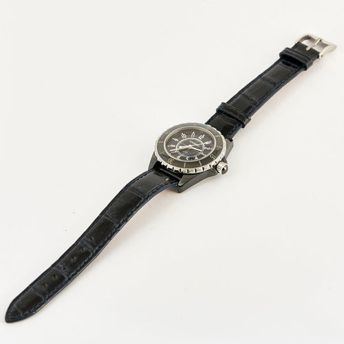 Montre CHANEL - J12 - Montre de dame en céramique noire et acier 58 Facettes DV15408-5