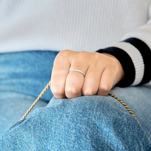 Bague 53 CHAUMET - Alliance Les Éternelles  en platine et diamants 58 Facettes DV13963-2