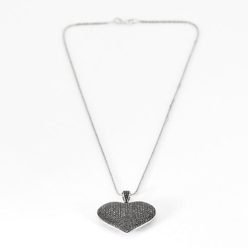 Collier Collier et pendentif Coeur en or gris et diamants noirs 58 Facettes DV6568-1