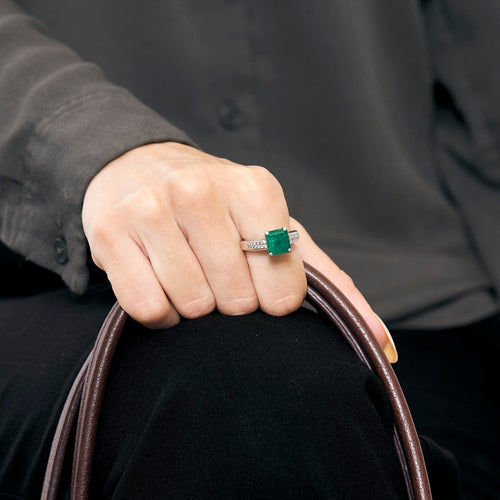 Bague 52 Bague en or gris émeraude et diamants 58 Facettes DV15480-3