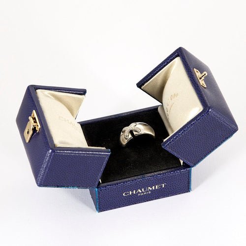 Bague 49 CHAUMET - Liens - Bague en or gris et diamants 58 Facettes DV2196-5