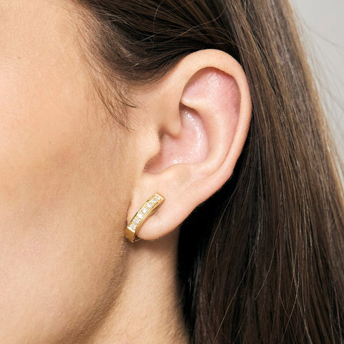 Boucles d'oreilles Paire d'anneau d'oreilles en or jaune et diamants 58 Facettes DV0260-9