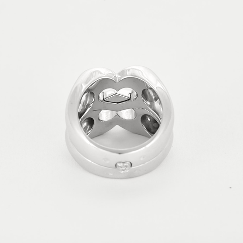 Bague 55 POIRAY - Sceau de coeurs - Bague en or blanc et diamants 58 Facettes DV15694-1