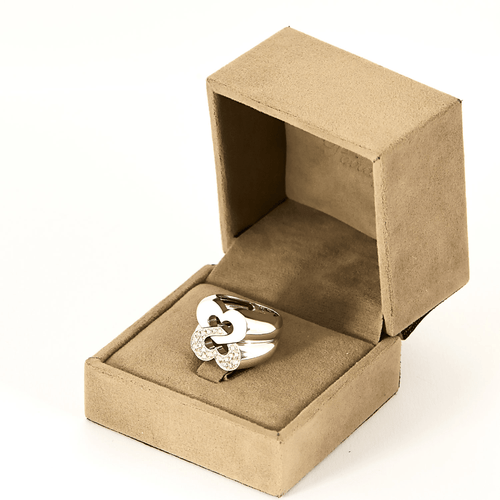 Bague 55 POIRAY - Sceau de coeurs - Bague en or blanc et diamants 58 Facettes DV15694-1