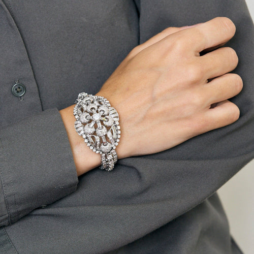 Bracelet Bracelet manchette articulé Rétro en platine et diamants 58 Facettes DV12721-7