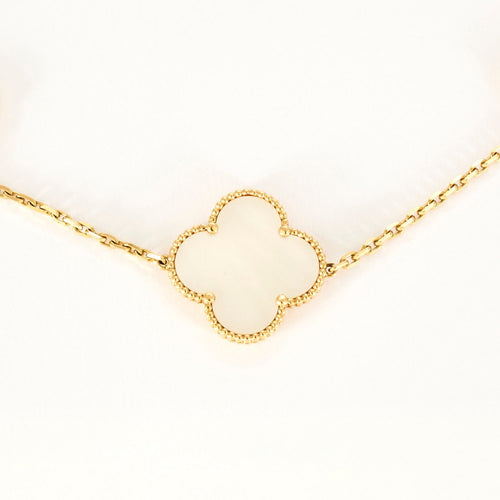 Collier VAN CLEEF & ARPELS - Magic Alhambra – Sautoir seize motifs en or jaune et nacre blanche. 58 Facettes DV17159-1