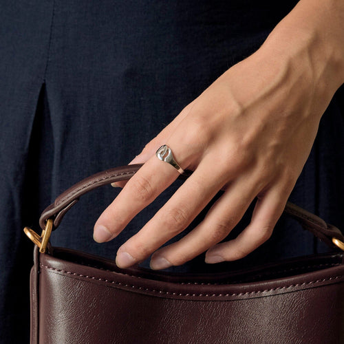 Dinh Van-  "Menottes" R8- Bague en or gris