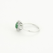 Bague 51.5 Bague marguerite en or blanc, émeraude et diamants 58 Facettes DV4486-19