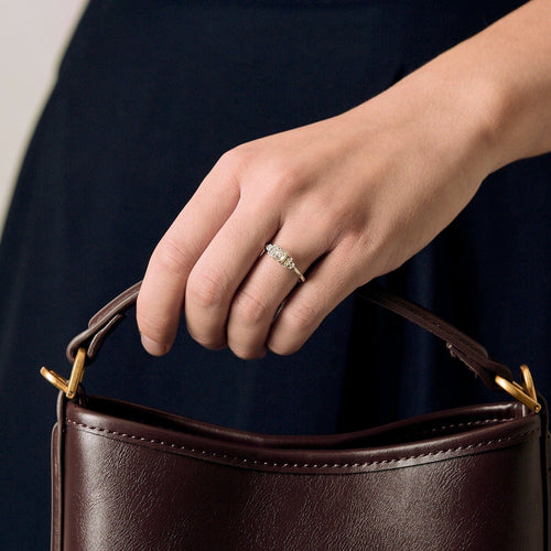 Bague 53 Mauboussin -Un Automne 1930 n°5 - Bague Solitaire en or blanc et diamants 58 Facettes DV18465-1-53-2