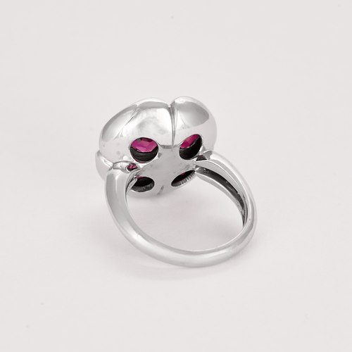 Bague 54 Bague "Fleur" en or gris, rubis et diamants 58 Facettes DV0870-4-54-24