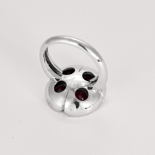 Bague 54 Bague "Fleur" en or gris, rubis et diamants 58 Facettes DV0870-4-54-24