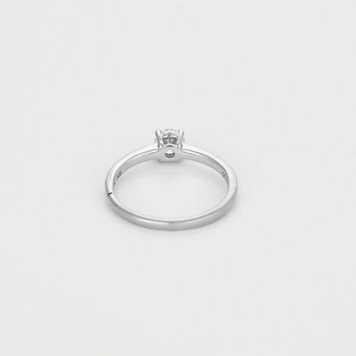 Bague 50 Bague solitaire en or gris et diamants 58 Facettes DV18995-1